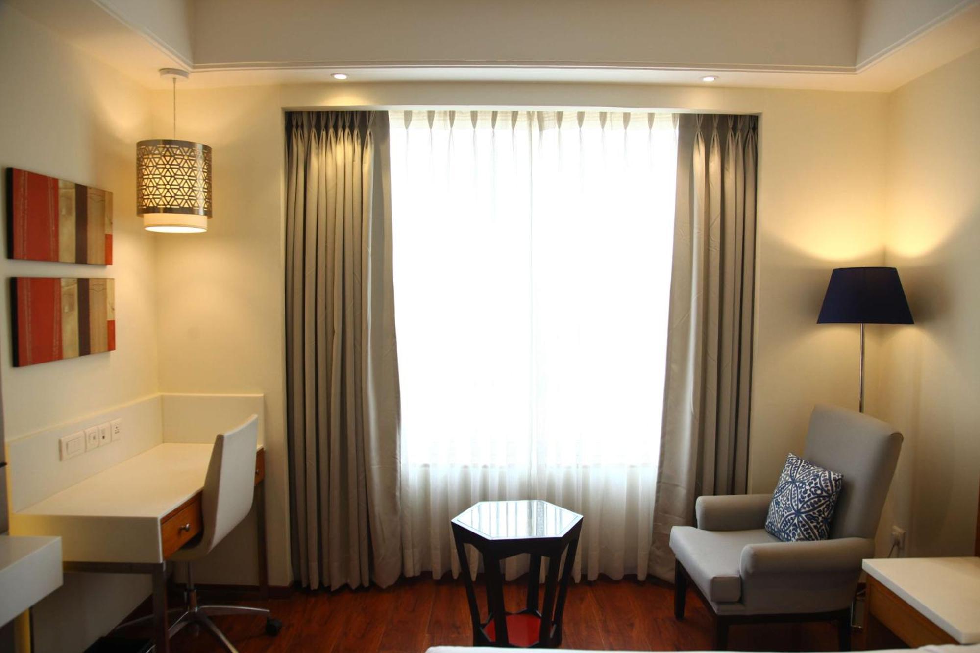 The Place Gurugram, A Member Of Radisson Individuals Gurgaon Esterno foto