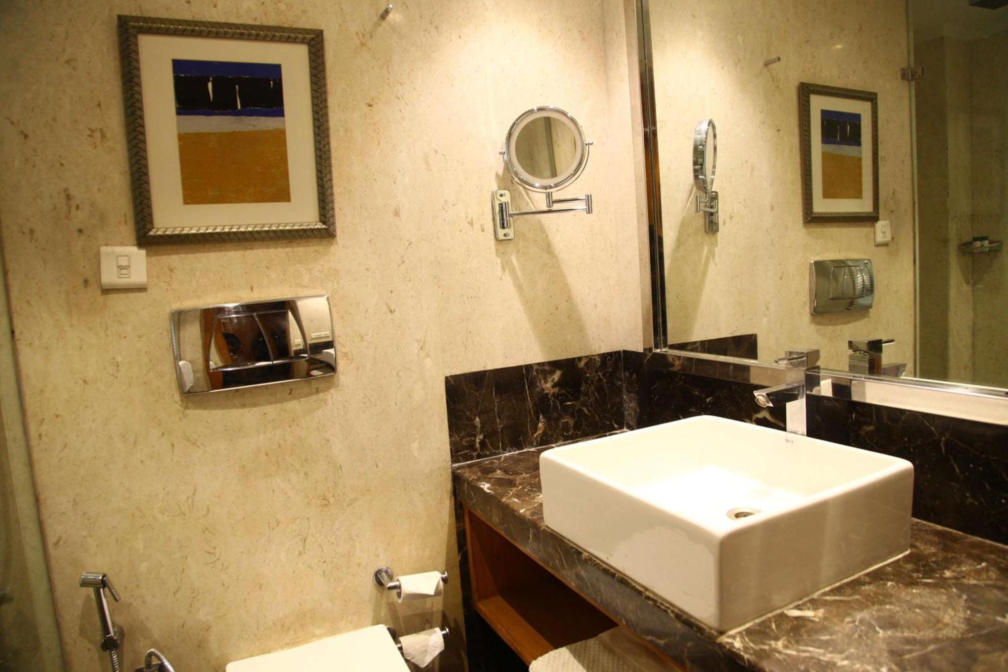 The Place Gurugram, A Member Of Radisson Individuals Gurgaon Esterno foto
