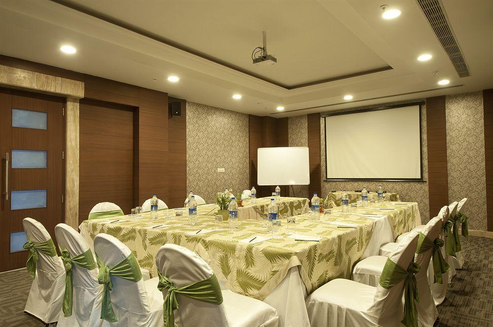 The Place Gurugram, A Member Of Radisson Individuals Gurgaon Esterno foto